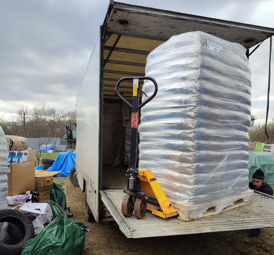 Transporting pet foods in Ukraine